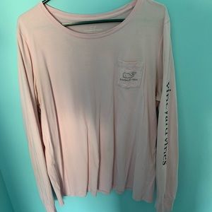 Pink long sleeve vineyard vines shirt